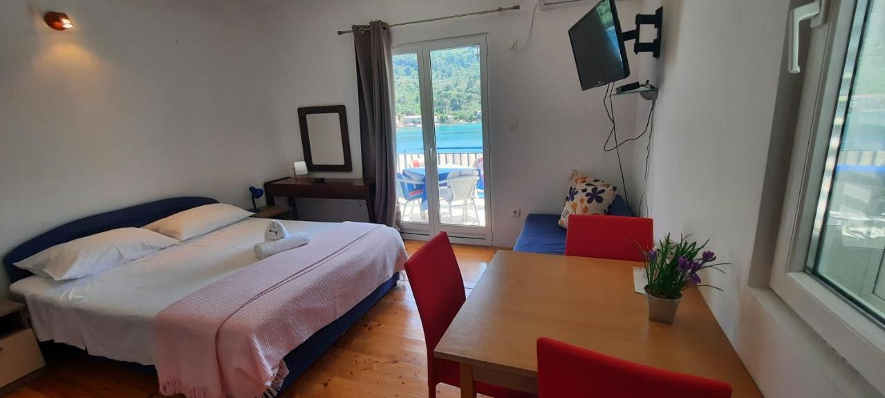Apartments Lampalo Okuklje Eksteriør billede